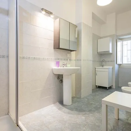 Nuovo Beige Apartment Bari