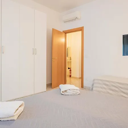 Nuovo Beige * Bari